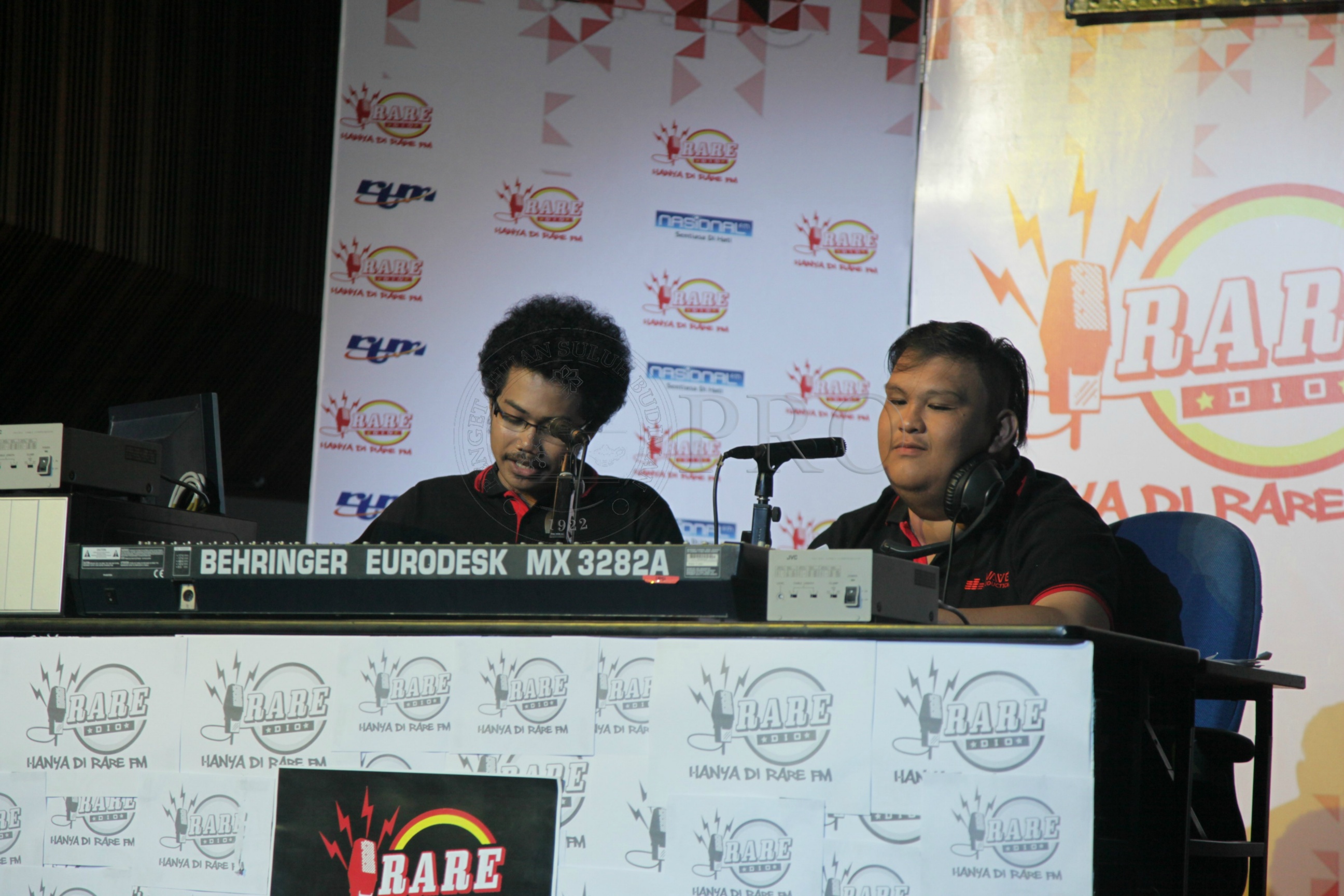 PRO 14 29 RARE IMG 0565